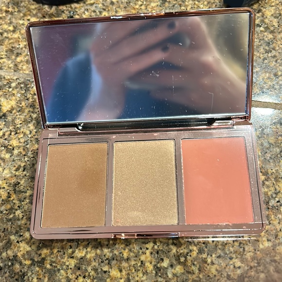 OPV Beauty Glow Perfect Face Palette in Shade 3 - Picture 1 of 3